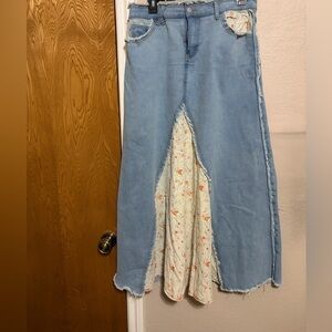 Denim maxi skirt with floral fabric